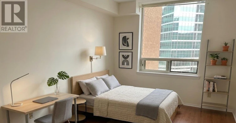 1021-633 Bay Street, Toronto, ON, M5G 2G4 - 13