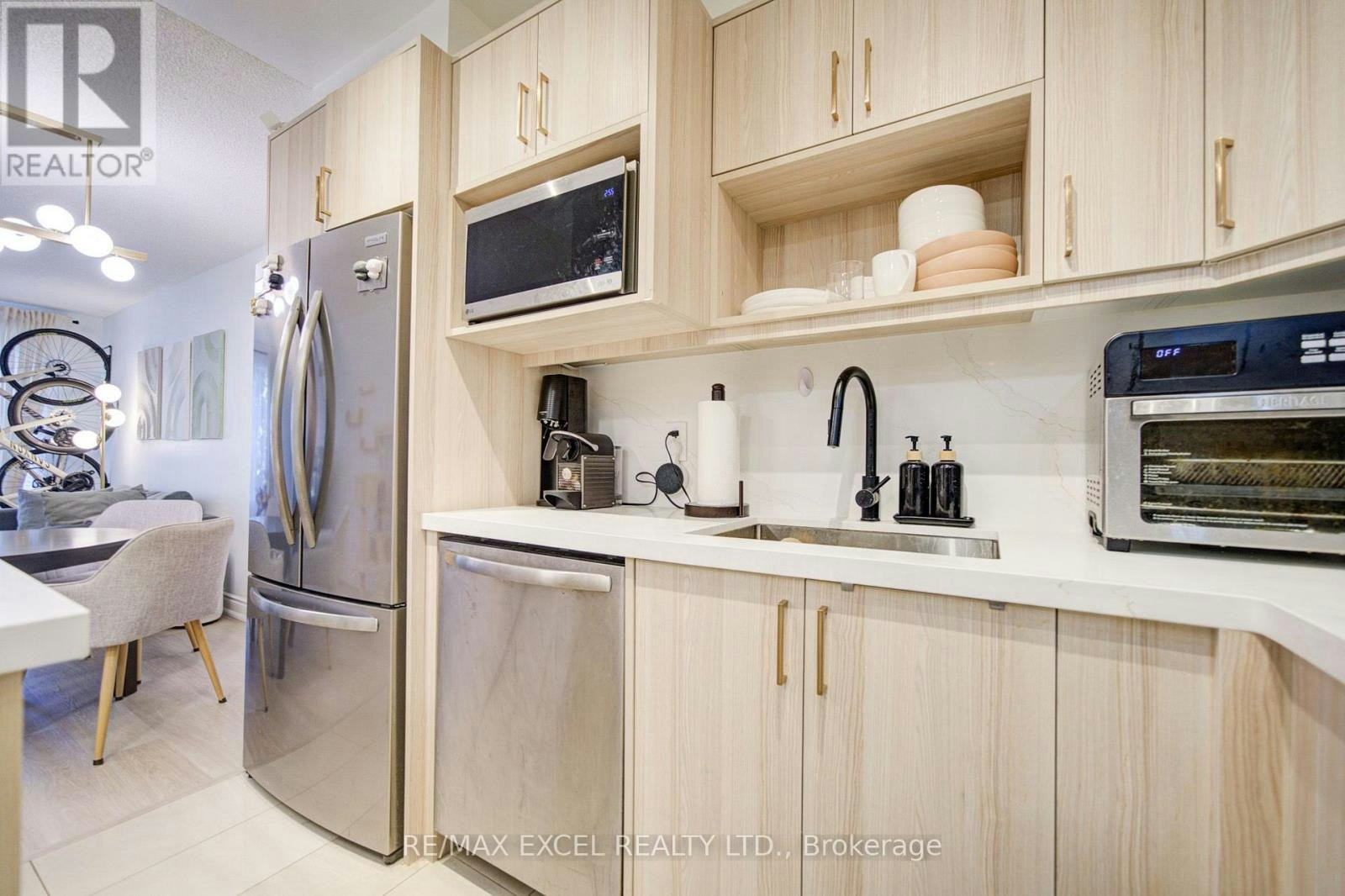 202-37 Galleria Parkway, Markham, ON, L3T 0A5 - 20