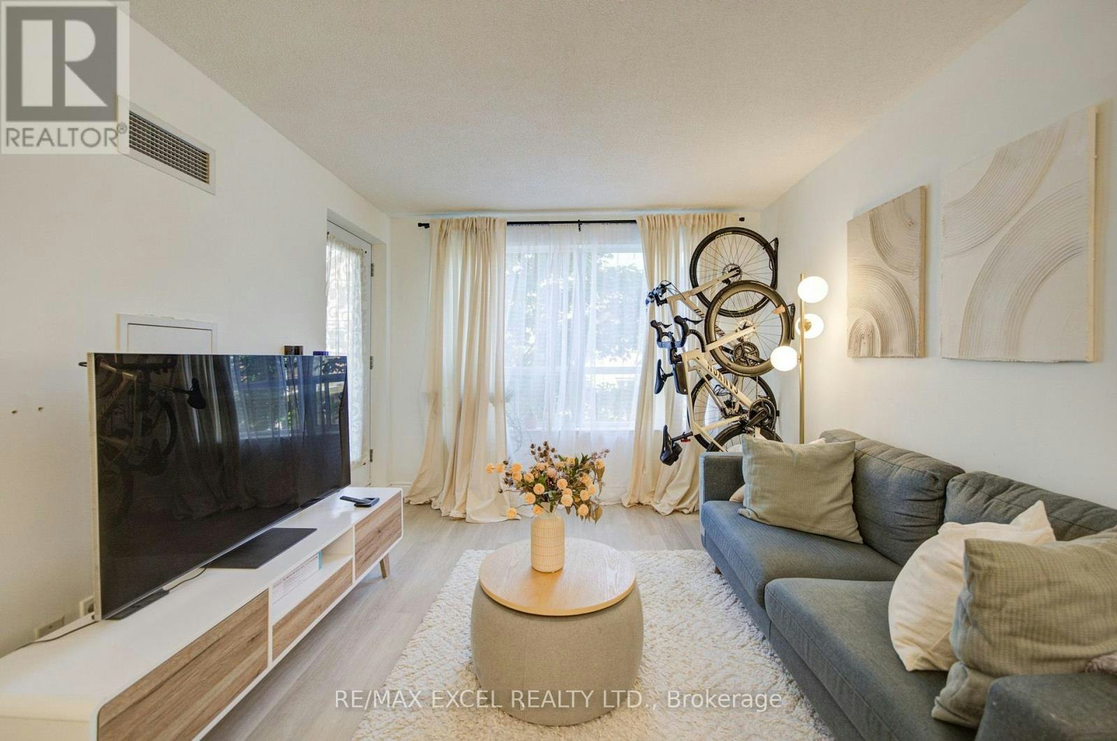 202-37 Galleria Parkway, Markham, ON, L3T 0A5 - 29