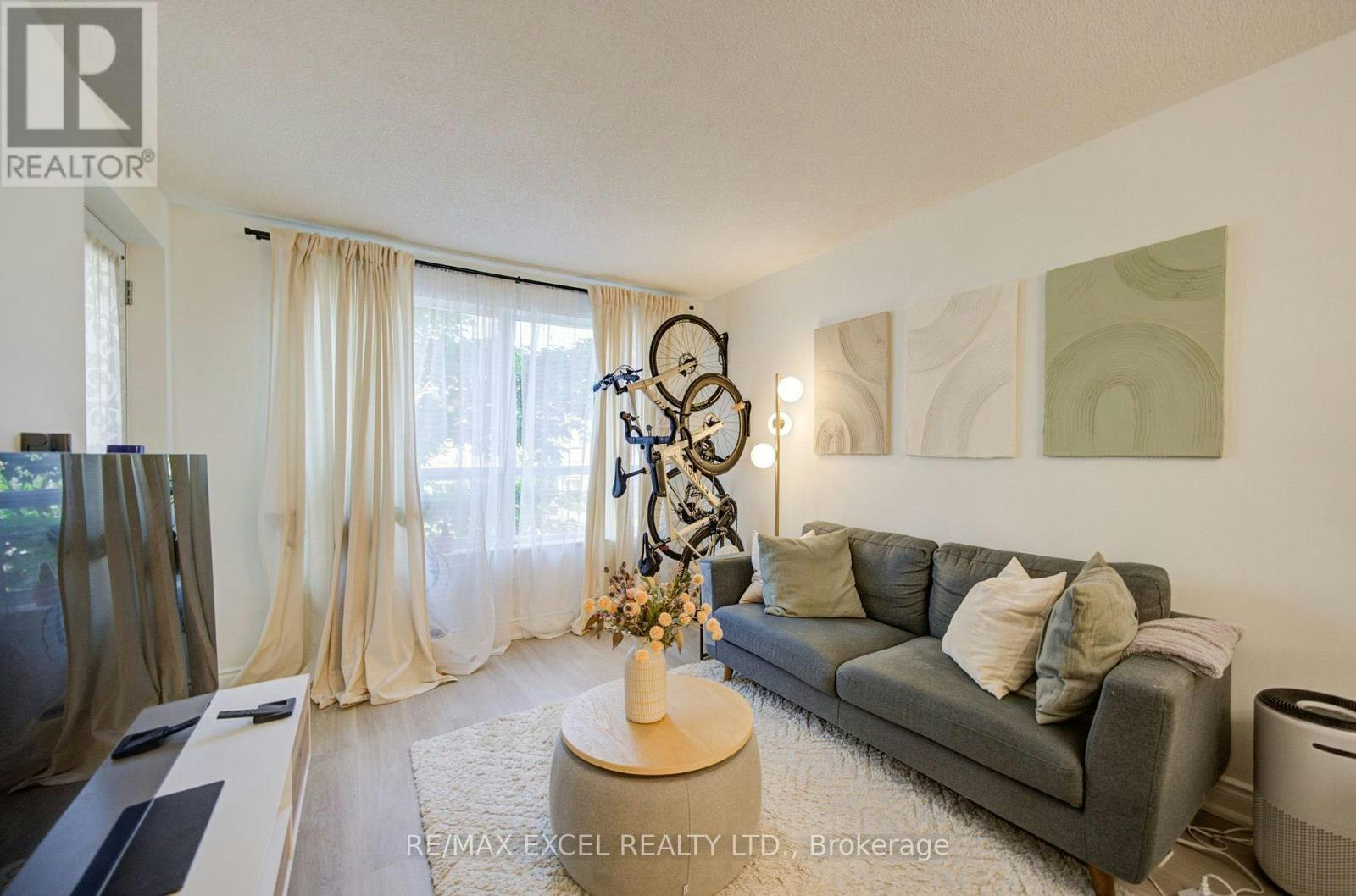 202-37 Galleria Parkway, Markham, ON, L3T 0A5 - 28