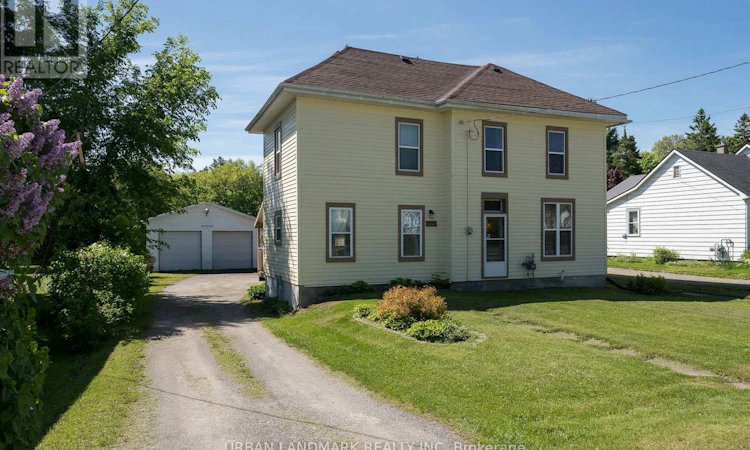 225 St Lawrence Street W