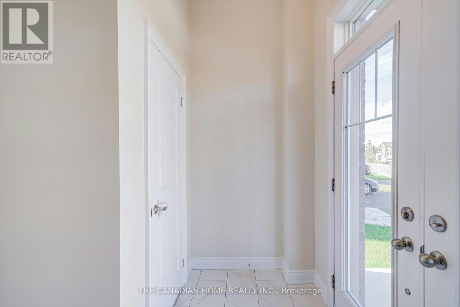 57 Mac Campbell Way, Bradford West Gwillimbury, ON, L3Z 4M7 - 6