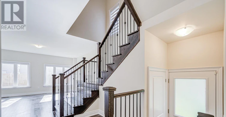 57 Mac Campbell Way, Bradford West Gwillimbury, ON, L3Z 4M7 - 11