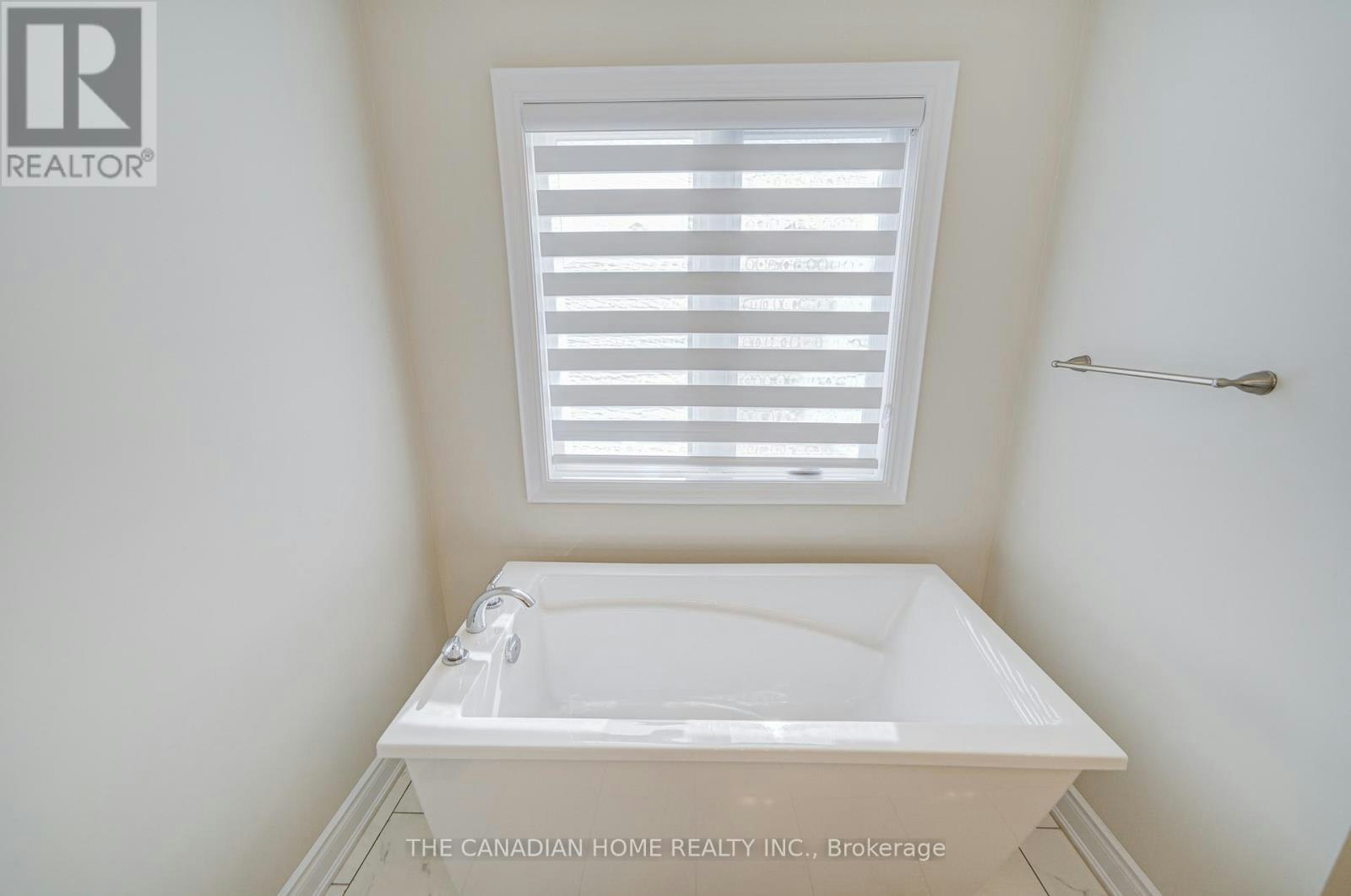 57 Mac Campbell Way, Bradford West Gwillimbury, ON, L3Z 4M7 - 33