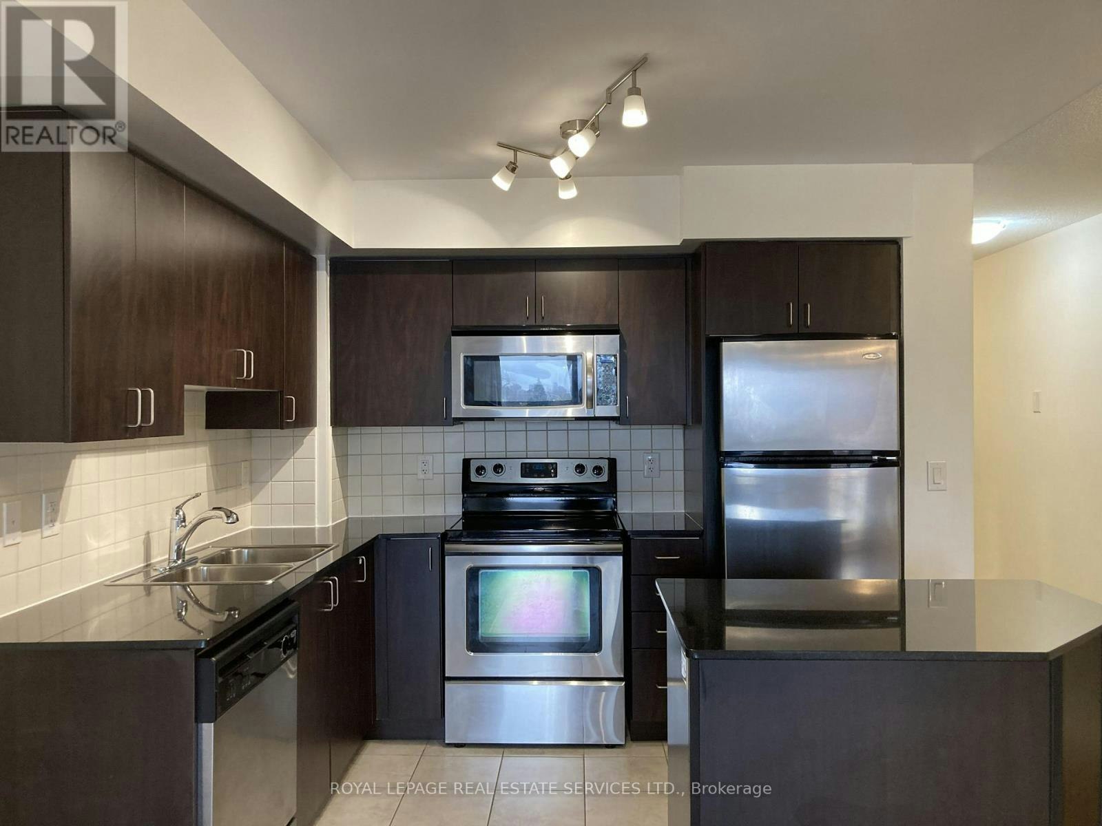 204-55 De Boers Drive, Toronto, ON, M3J 0G5 - 5