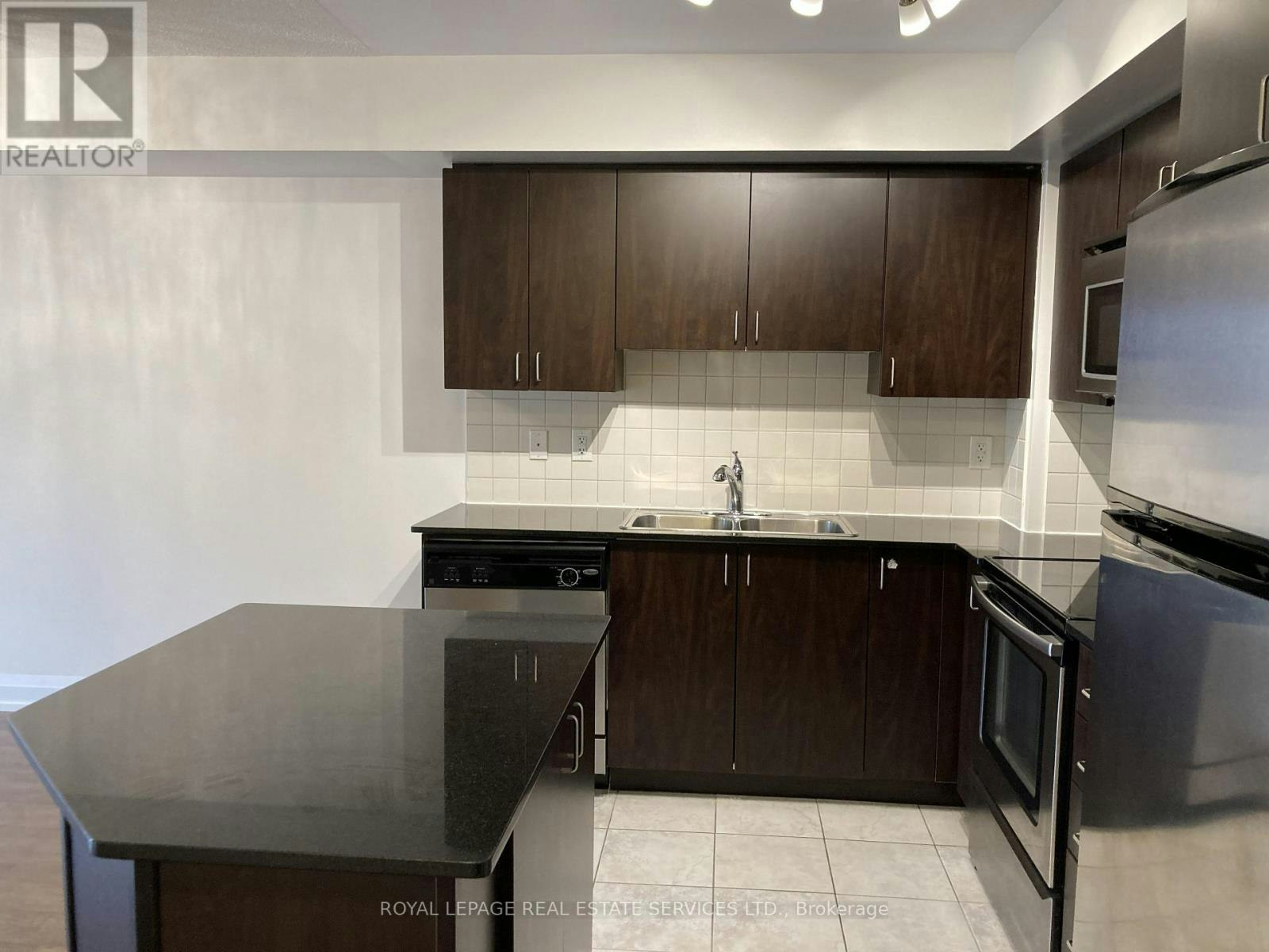 204-55 De Boers Drive, Toronto, ON, M3J 0G5 - 6