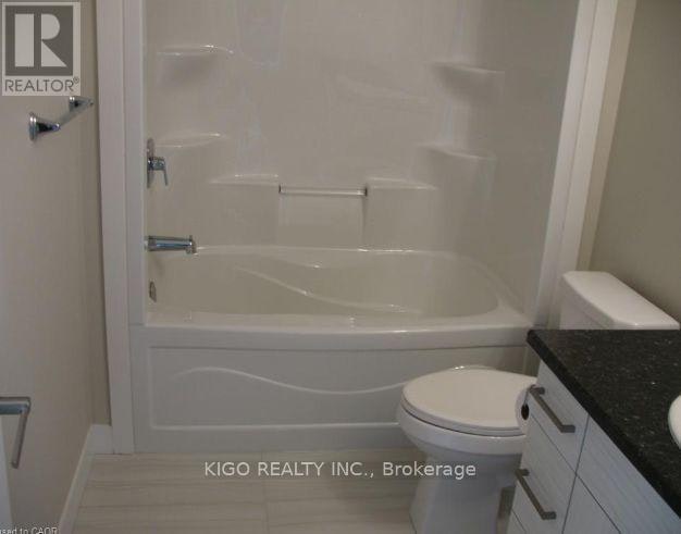 995 Village Square WEST, London, ON, N6H 5J9 - 11