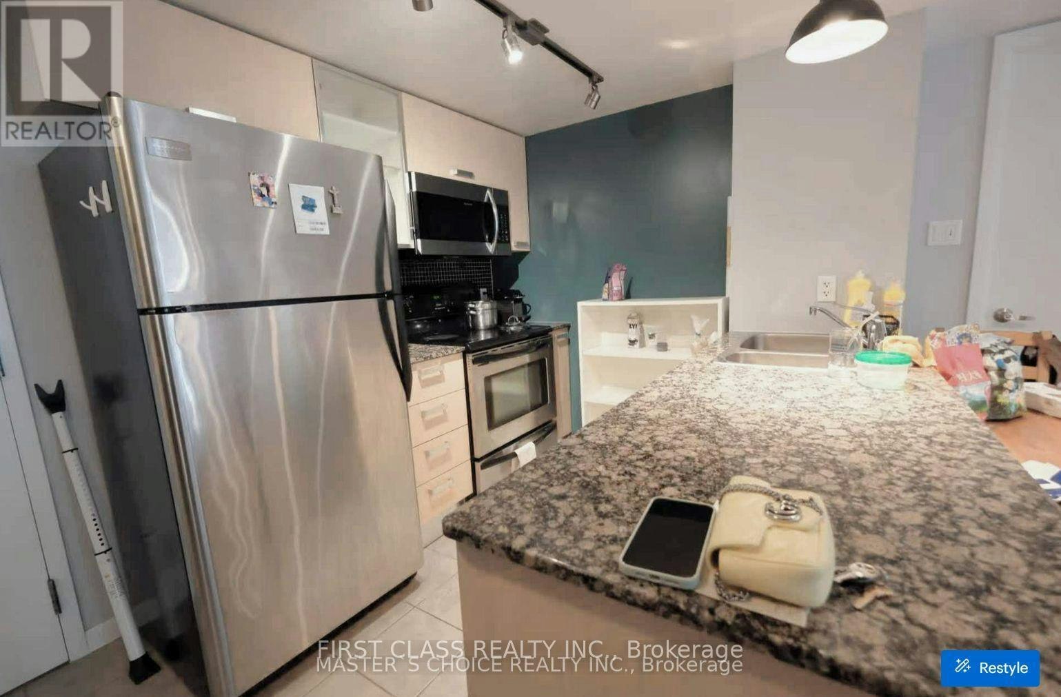 709-37 Grosvenor Street, Toronto, ON, M4Y 3G5 - 2