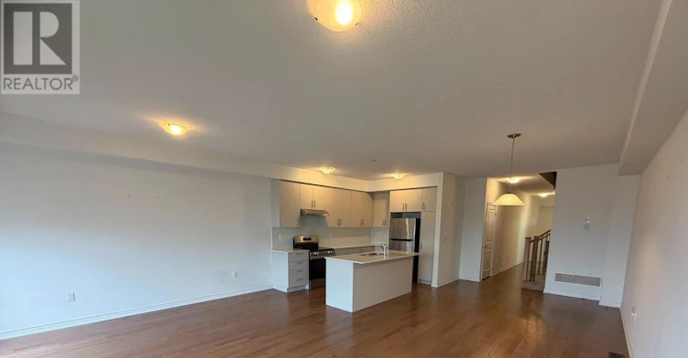 6 Reigate Avenue, Whitby, ON, L1P 0R1 - 6