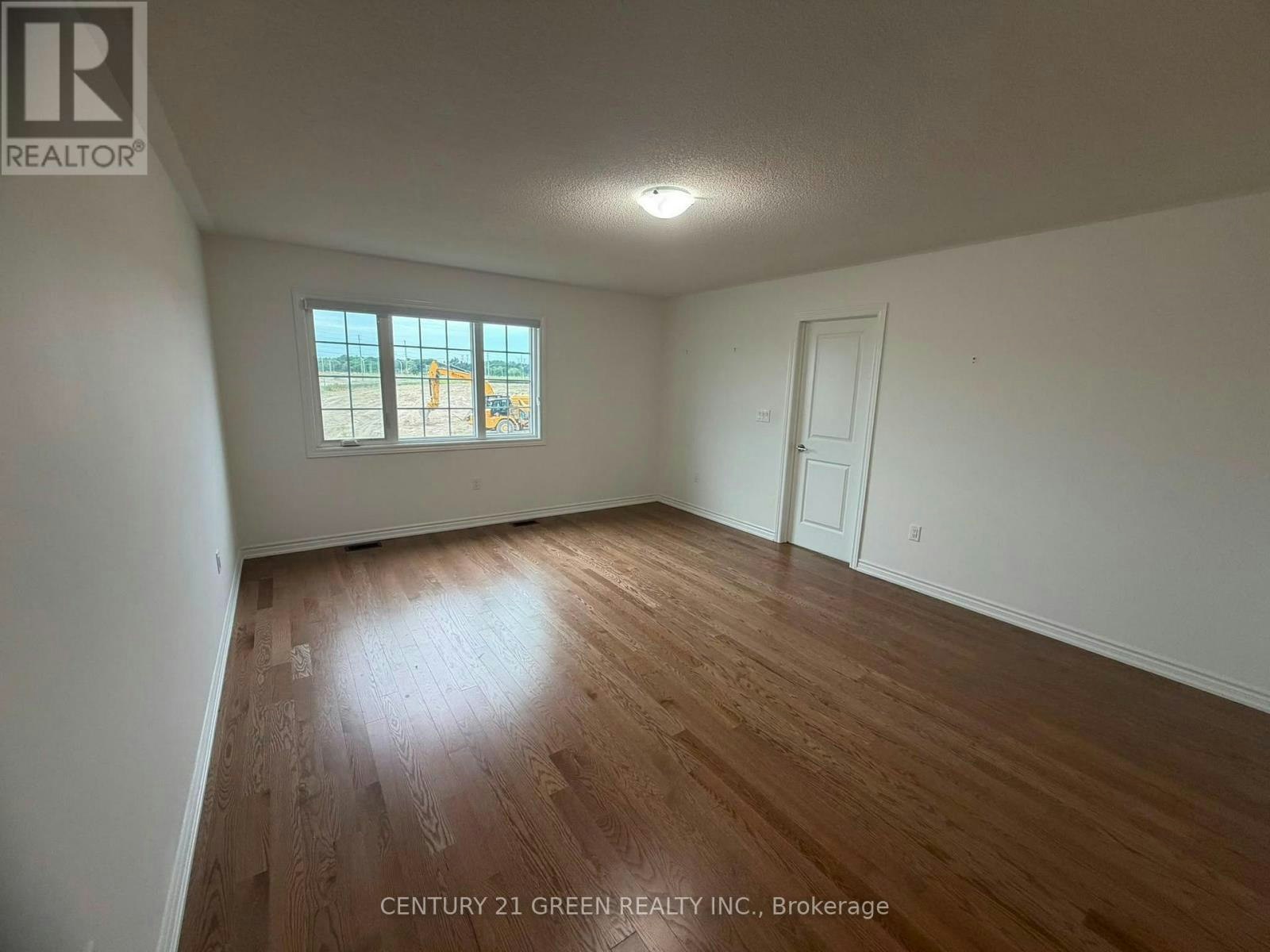 6 Reigate Avenue, Whitby, ON, L1P 0R1 - 12