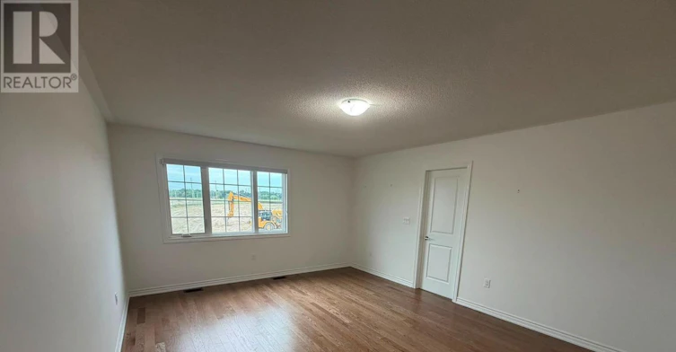 6 Reigate Avenue, Whitby, ON, L1P 0R1 - 12