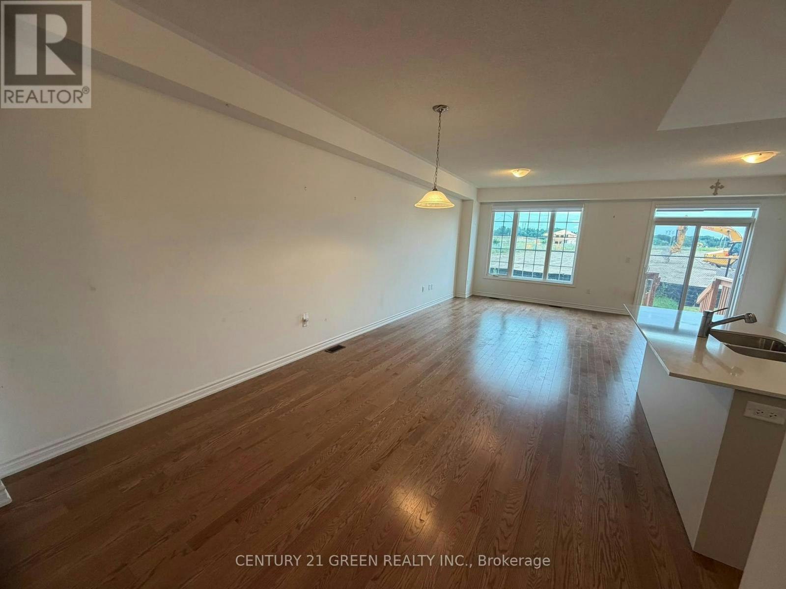 6 Reigate Avenue, Whitby, ON, L1P 0R1 - 9