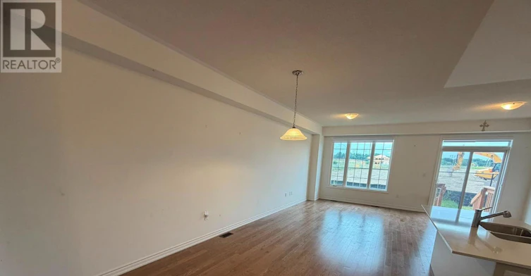 6 Reigate Avenue, Whitby, ON, L1P 0R1 - 9