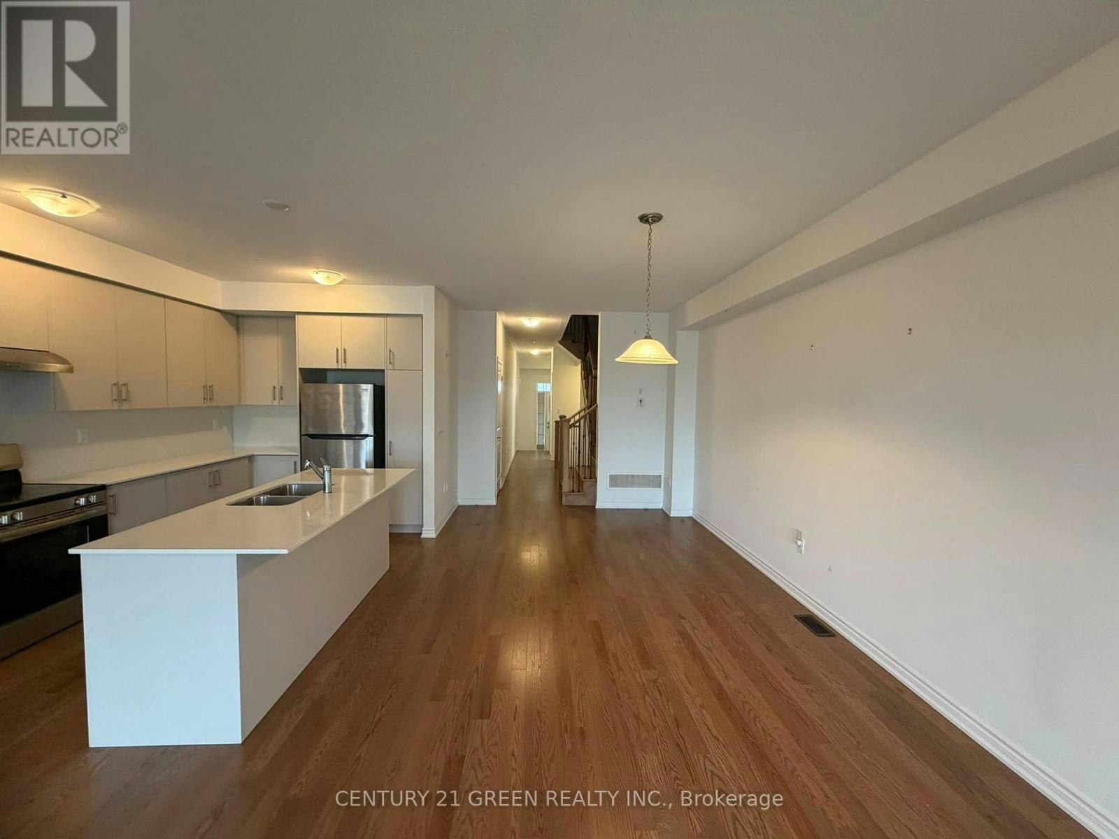 6 Reigate Avenue, Whitby, ON, L1P 0R1 - 5