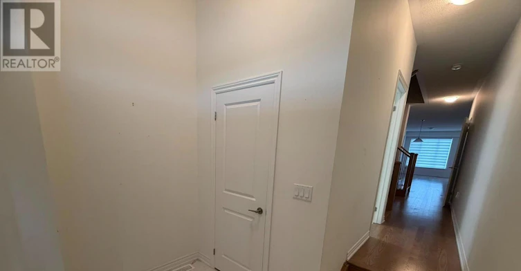 6 Reigate Avenue, Whitby, ON, L1P 0R1 - 3