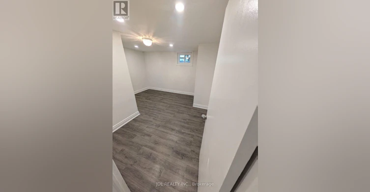 345 Centre Street E, Richmond Hill, ON, L4C 1B3 - 6