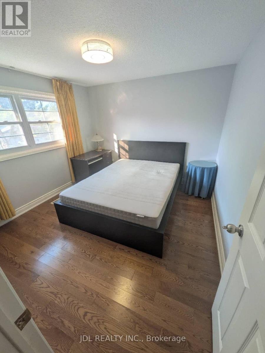 37 Garnish Green Grove, Markham, ON, L3P 4P4 - 7