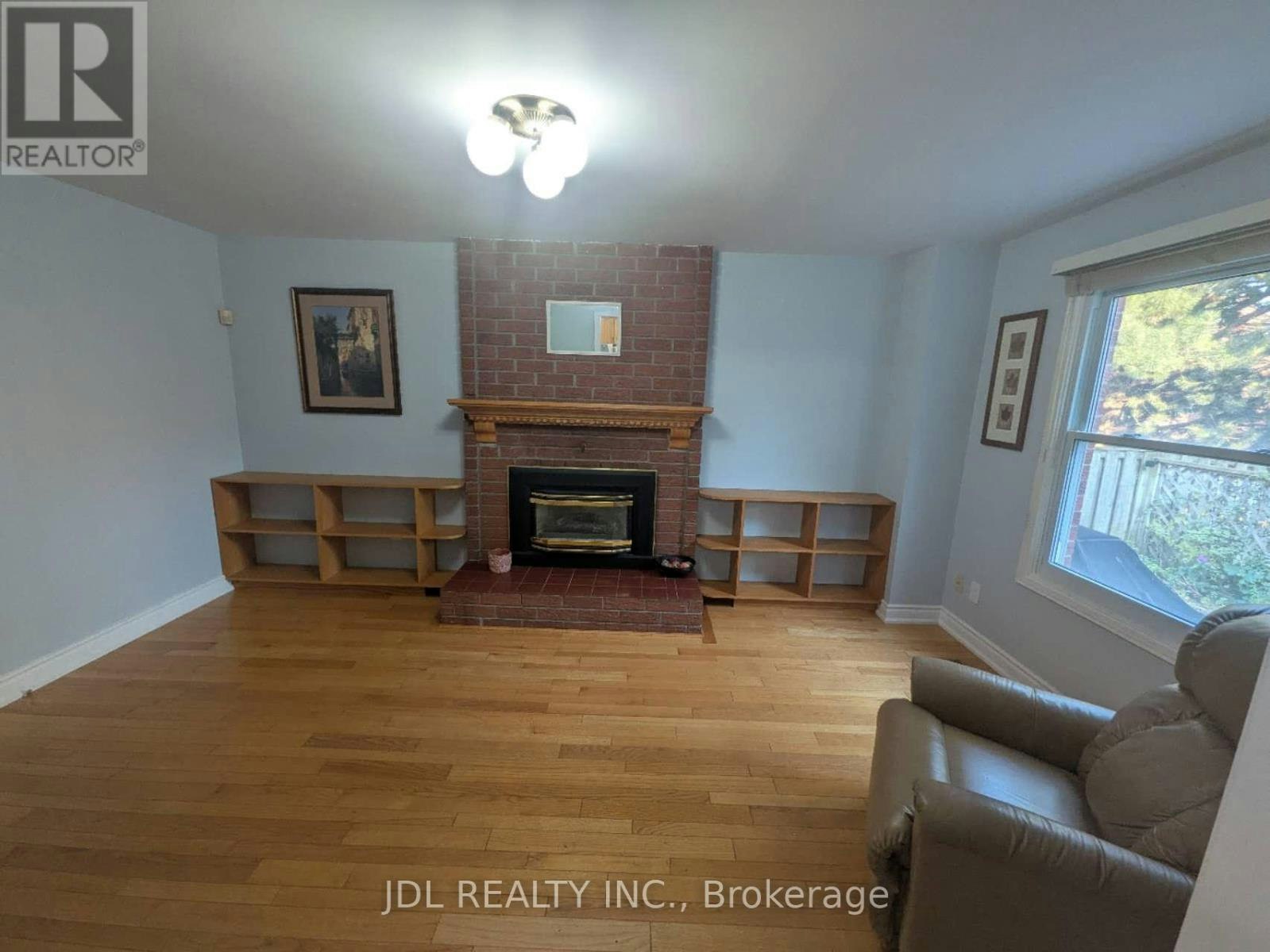 37 Garnish Green Grove, Markham, ON, L3P 4P4 - 3