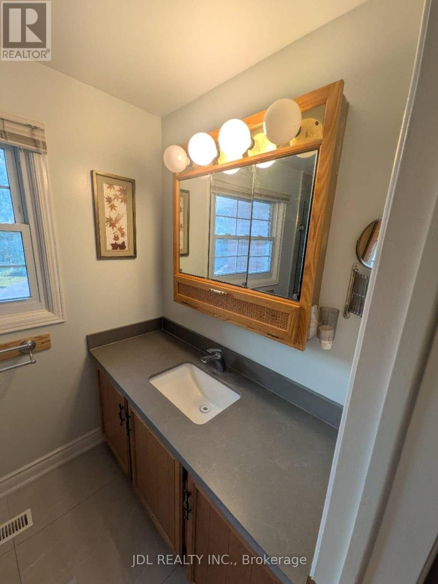 37 Garnish Green Grove, Markham, ON, L3P 4P4 - 5