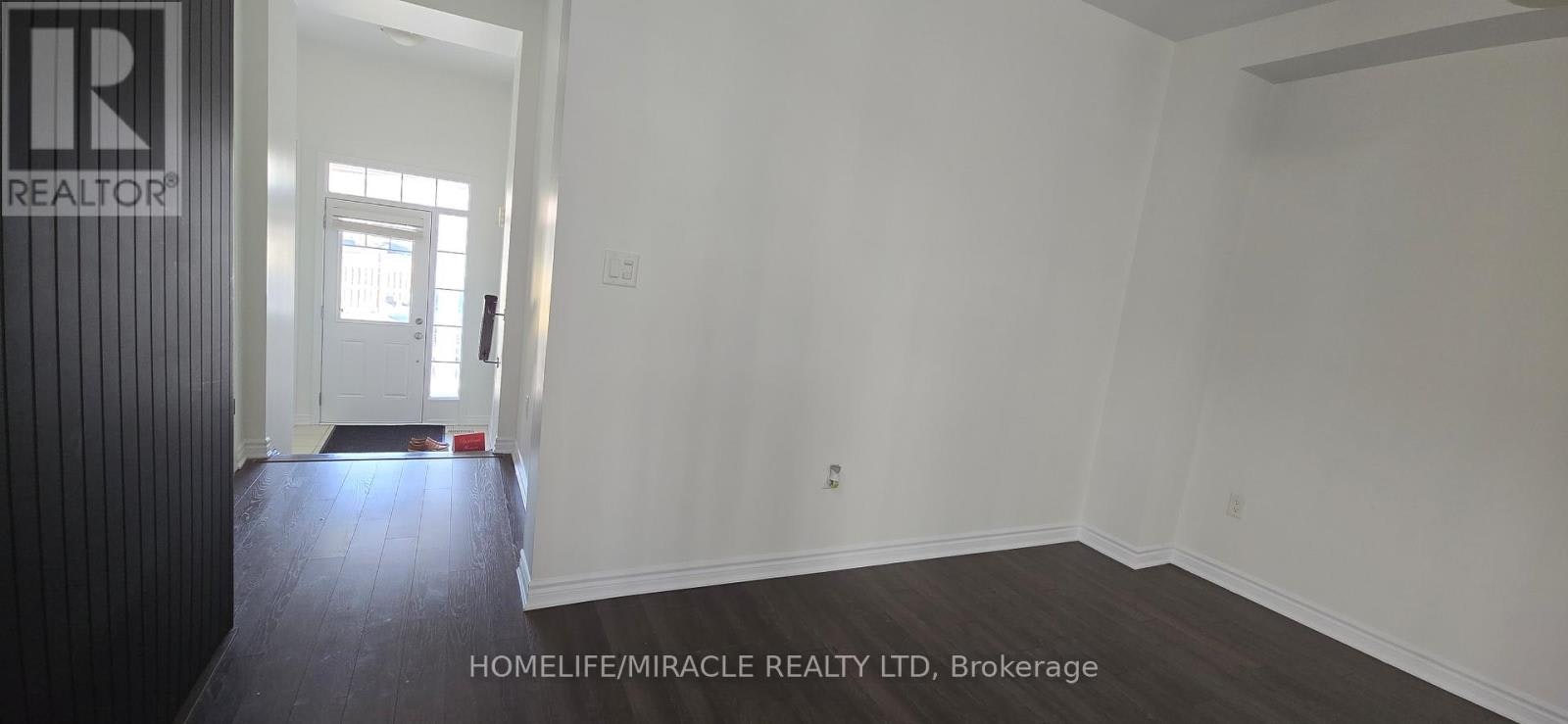 25 Phyllis Drive, Caledon, ON, L7C 4E3 - 2