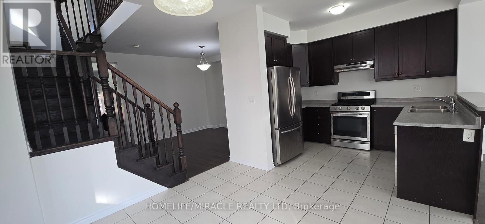 25 Phyllis Drive, Caledon, ON, L7C 4E3 - 8