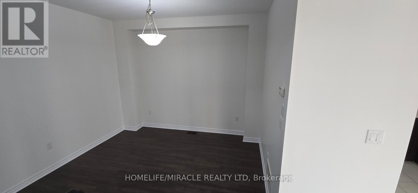 25 Phyllis Drive, Caledon, ON, L7C 4E3 - 3