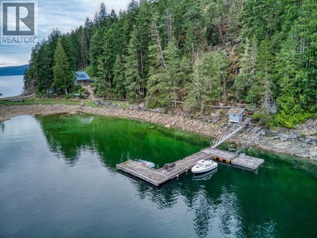 DL4946 Refuge Cove, Sorrento, BC, V0P 1P0