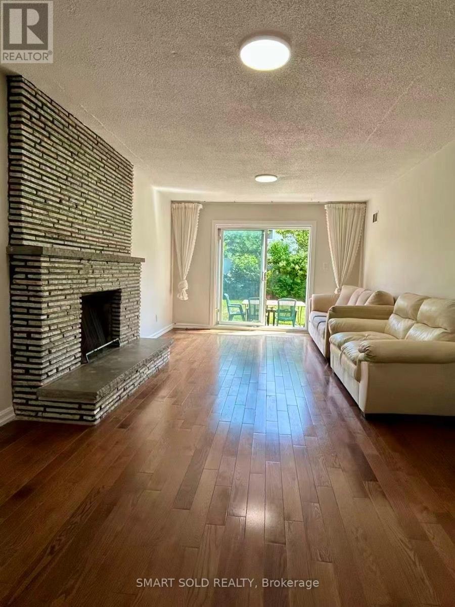 MAIN + UPPER-31 Silas Hill Drive, Toronto, ON, M2J 2X8 - 3