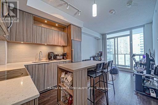 1007-50 Forest Manor Road, Toronto, ON, M2J 1M6 - 4