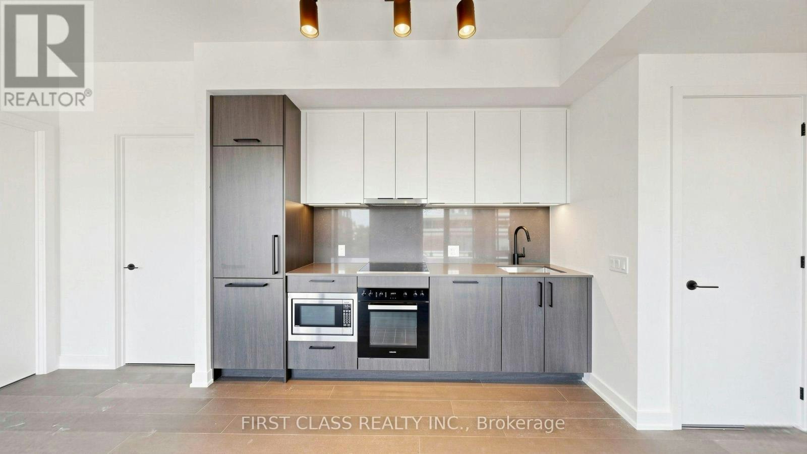 822-91 Montclair Avenue, Toronto, ON, M5P 0B1 - 7