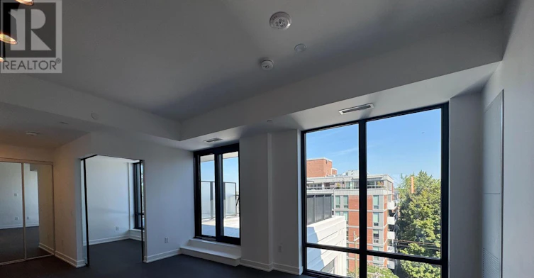 822-91 Montclair Avenue, Toronto, ON, M5P 0B1 - 4