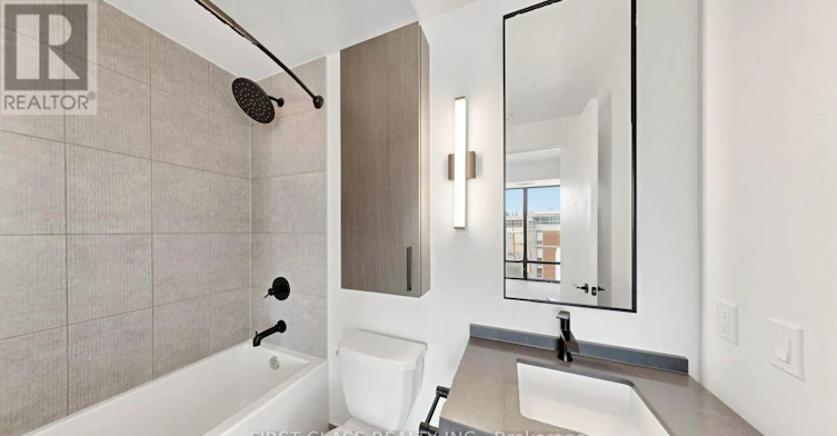 822-91 Montclair Avenue, Toronto, ON, M5P 0B1 - 11