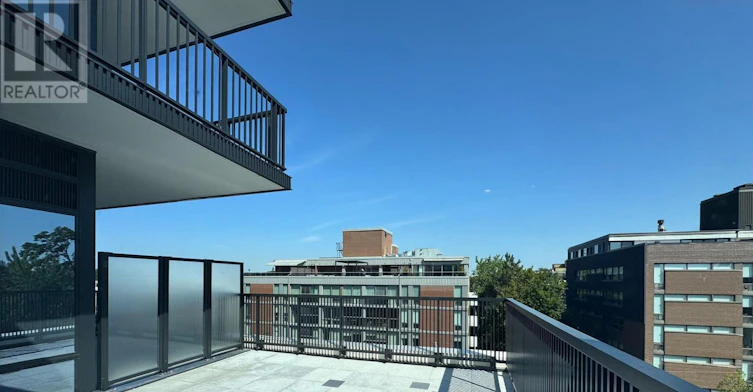 822-91 Montclair Avenue, Toronto, ON, M5P 0B1 - 3