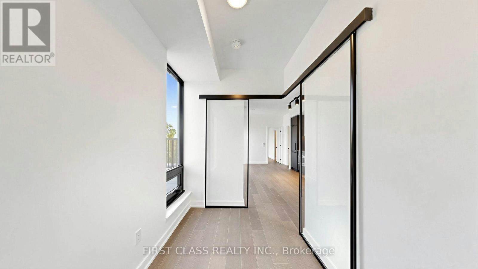 822-91 Montclair Avenue, Toronto, ON, M5P 0B1 - 19