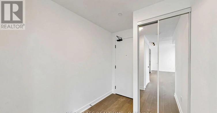 822-91 Montclair Avenue, Toronto, ON, M5P 0B1 - 4