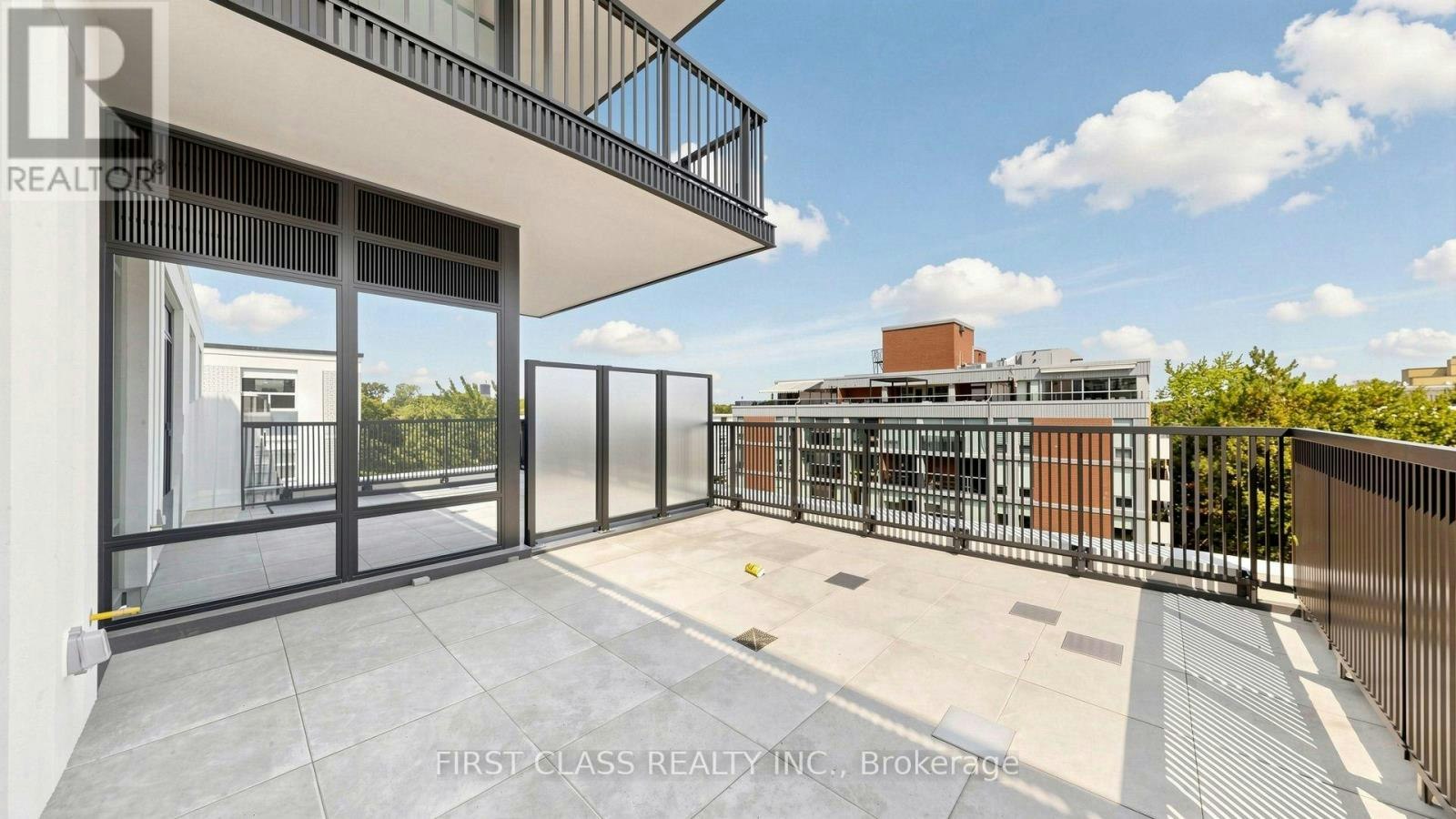 822-91 Montclair Avenue, Toronto, ON, M5P 0B1 - 22