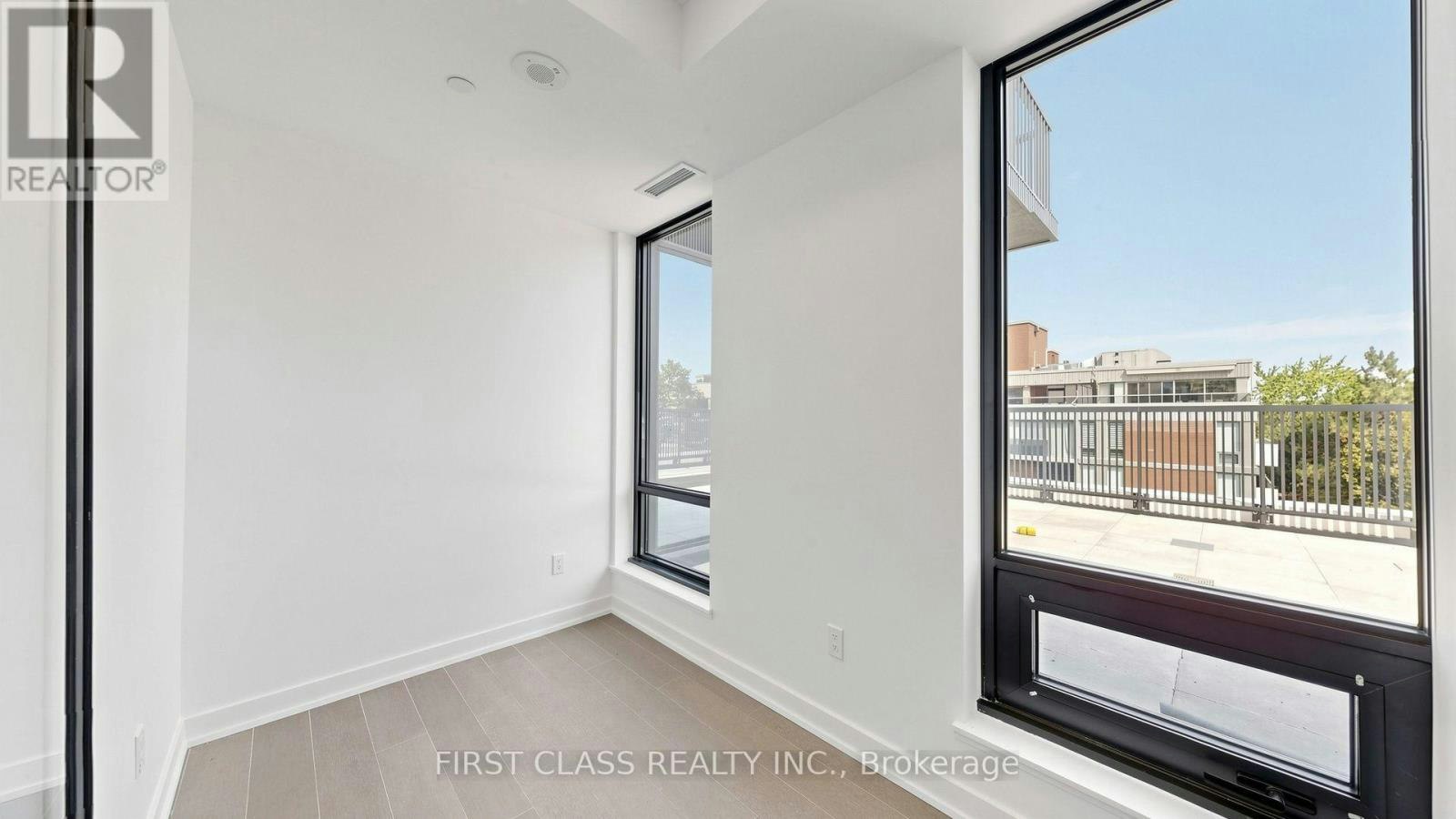 822-91 Montclair Avenue, Toronto, ON, M5P 0B1 - 18