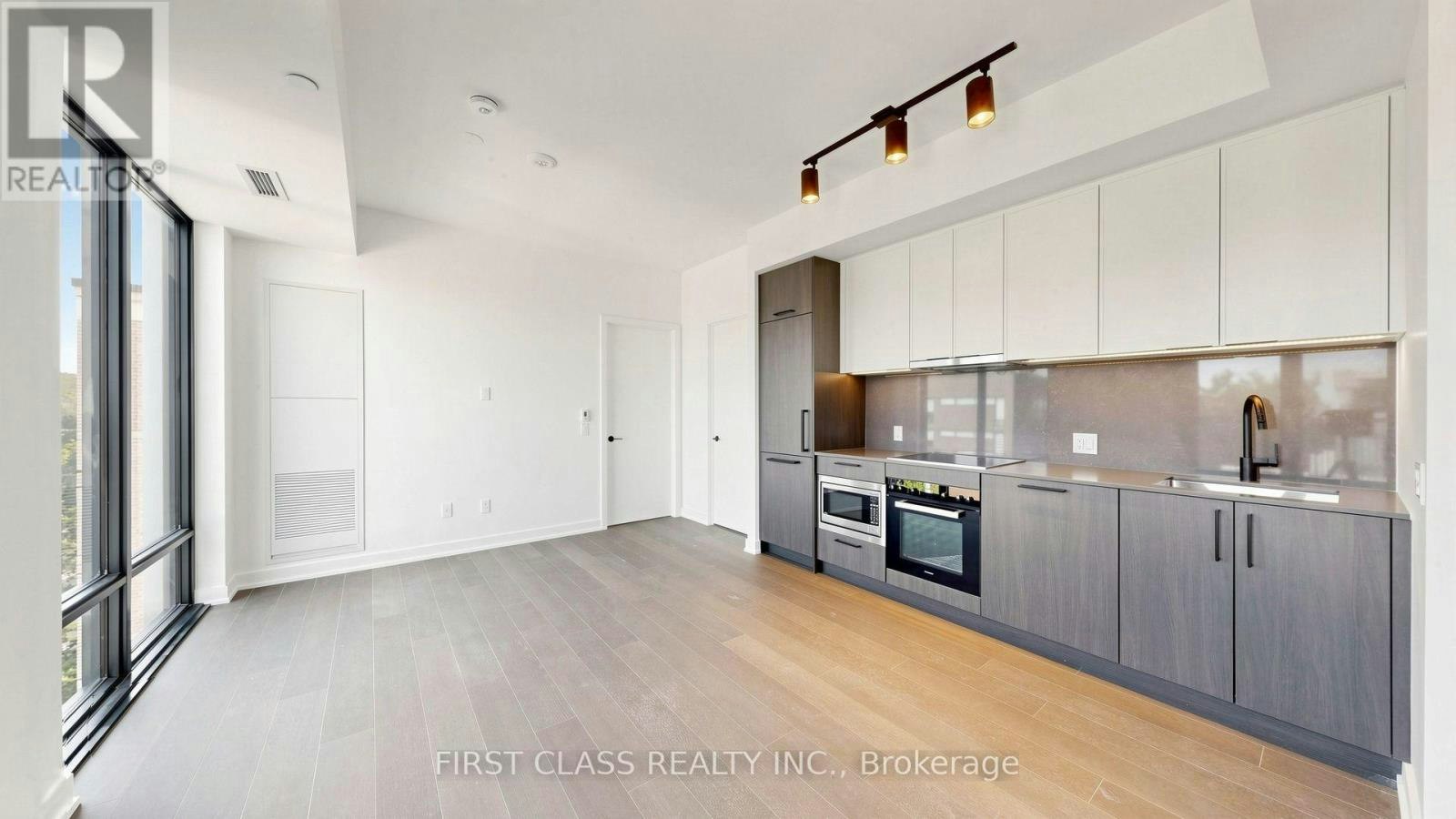 822-91 Montclair Avenue, Toronto, ON, M5P 0B1 - 8