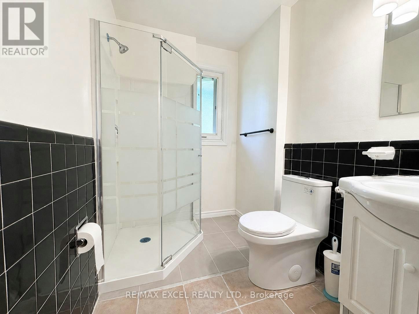 MAIN-39 Commons Drive, Toronto, ON, M1T 1E3 - 11