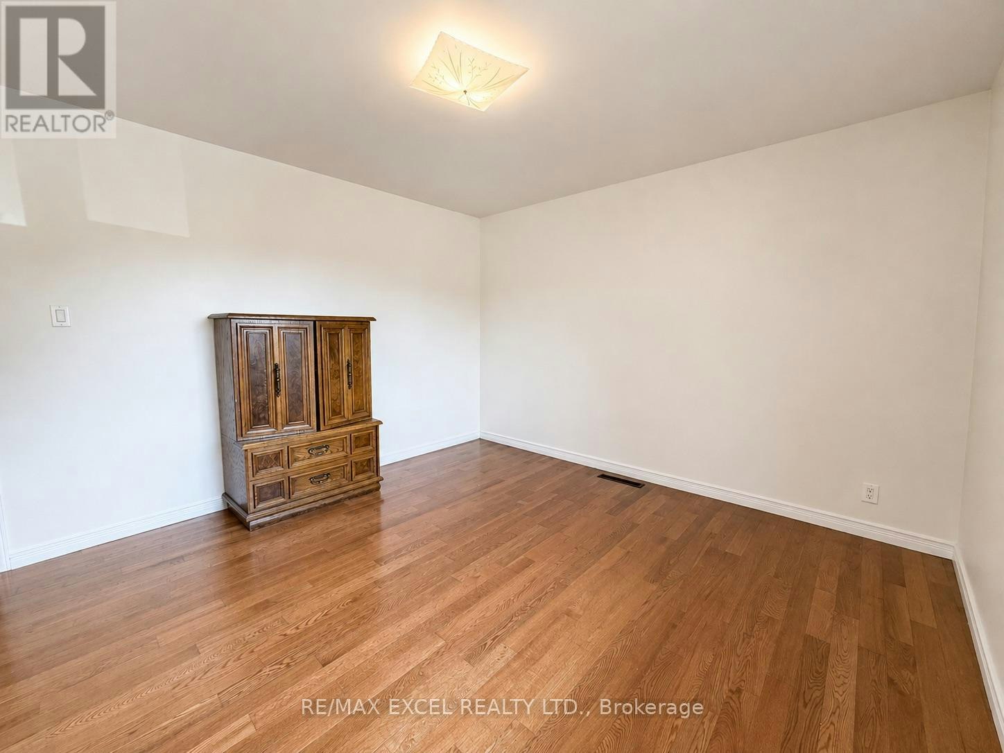 MAIN-39 Commons Drive, Toronto, ON, M1T 1E3 - 7