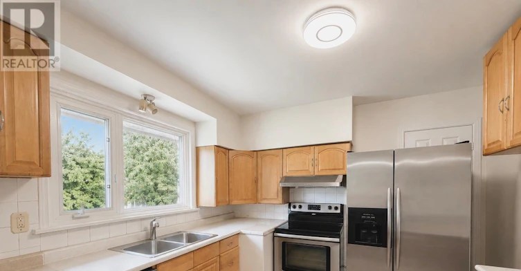 MAIN-39 Commons Drive, Toronto, ON, M1T 1E3 - 5