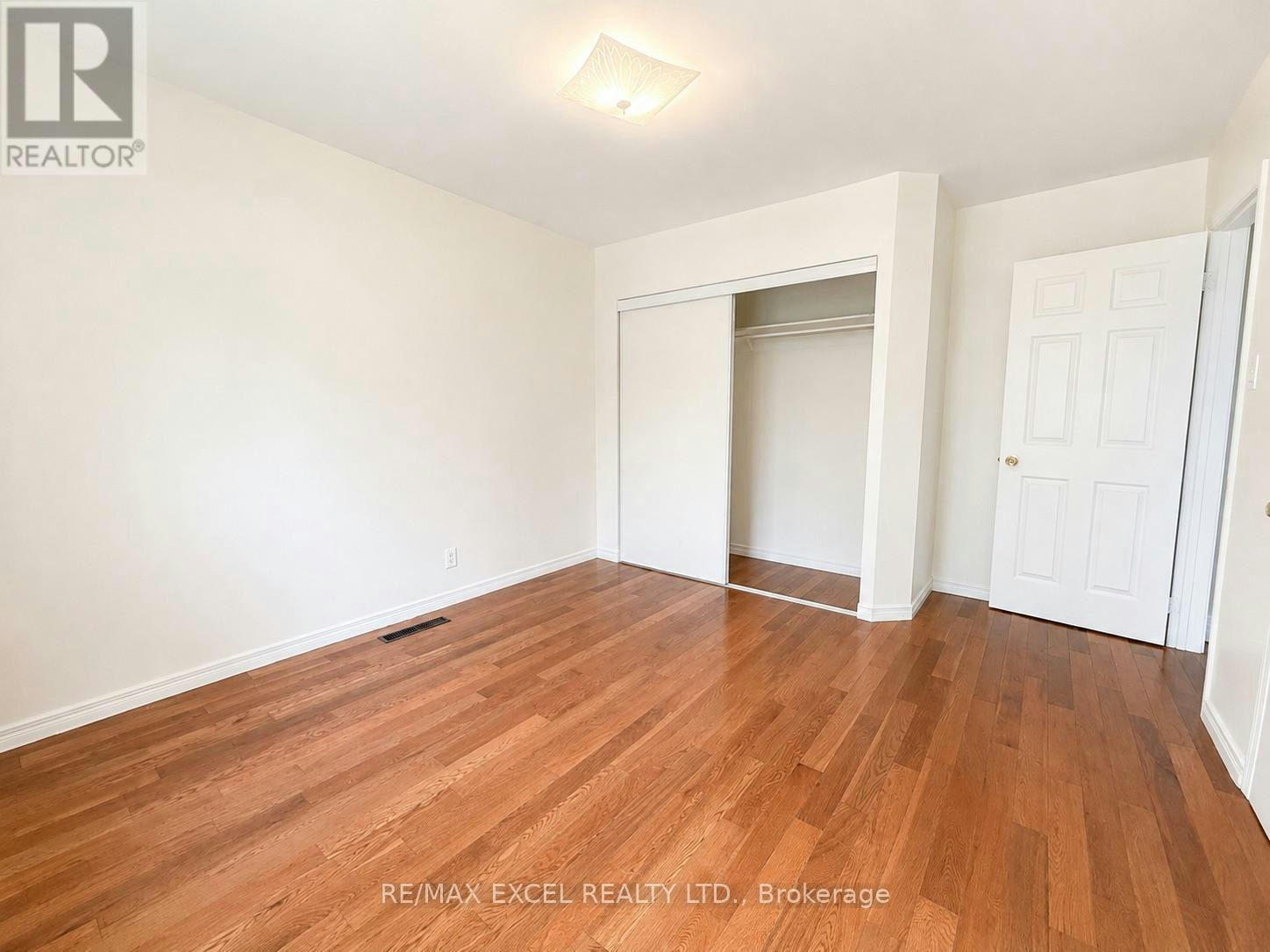 MAIN-39 Commons Drive, Toronto, ON, M1T 1E3 - 9