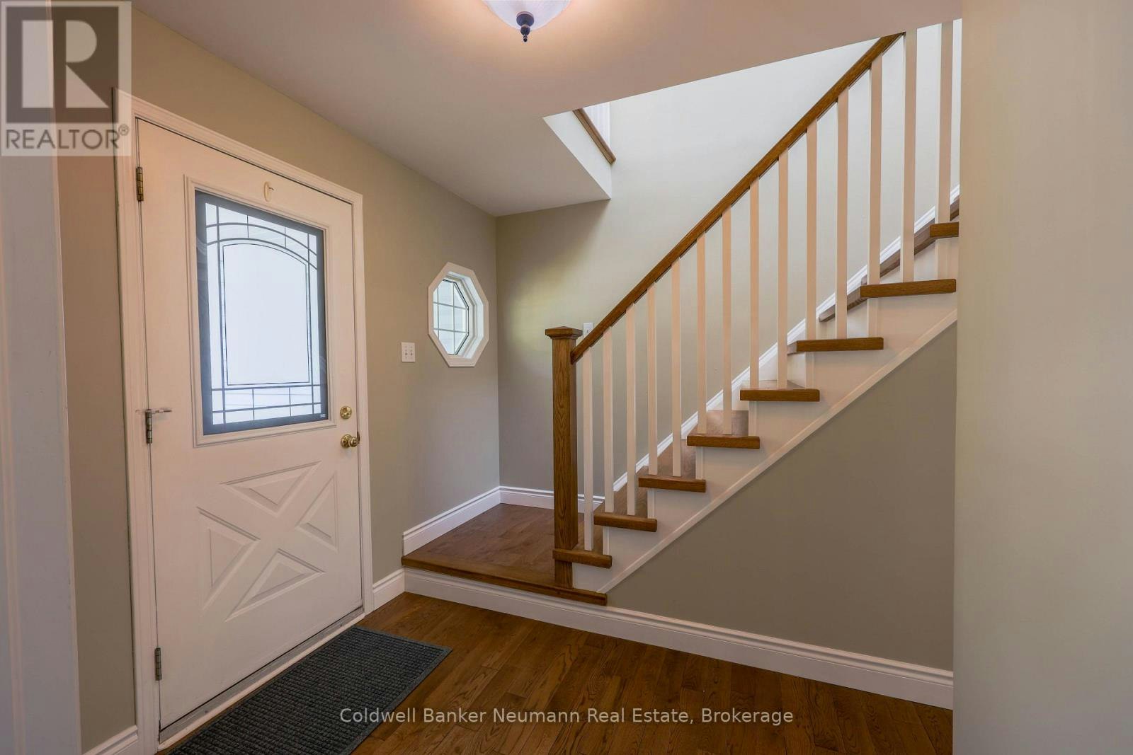 UPPER-44 Tanager Drive, Guelph, ON, N1C 1B6 - 2