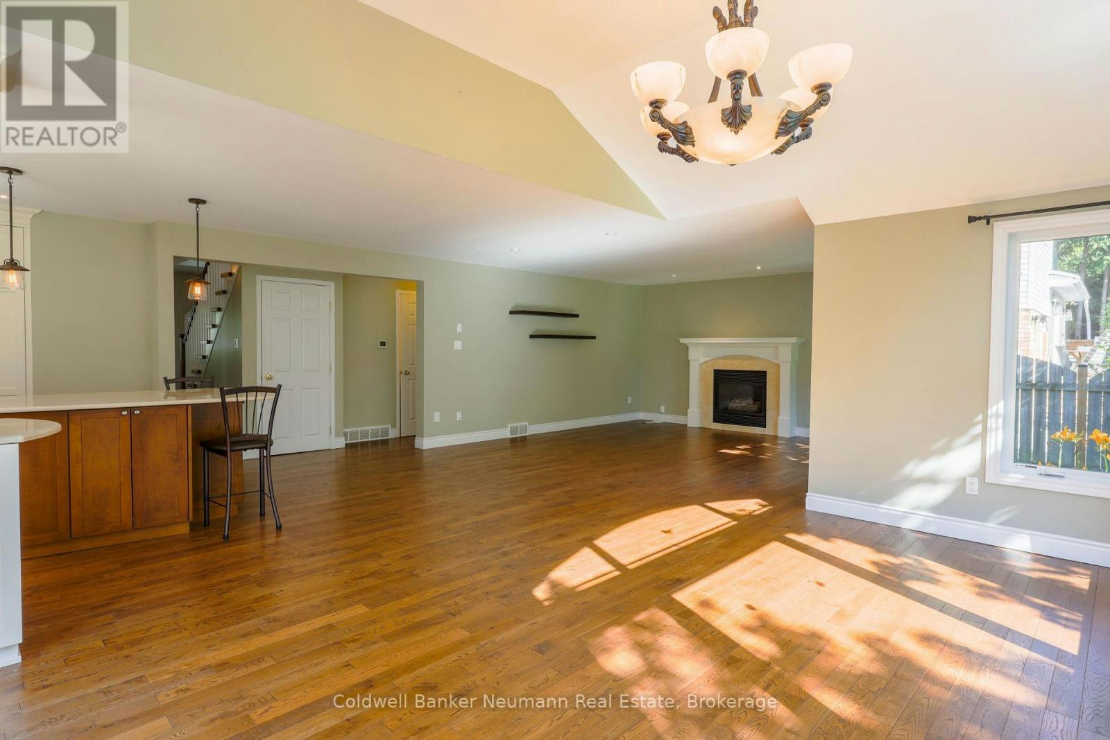 UPPER-44 Tanager Drive, Guelph, ON, N1C 1B6 - 4