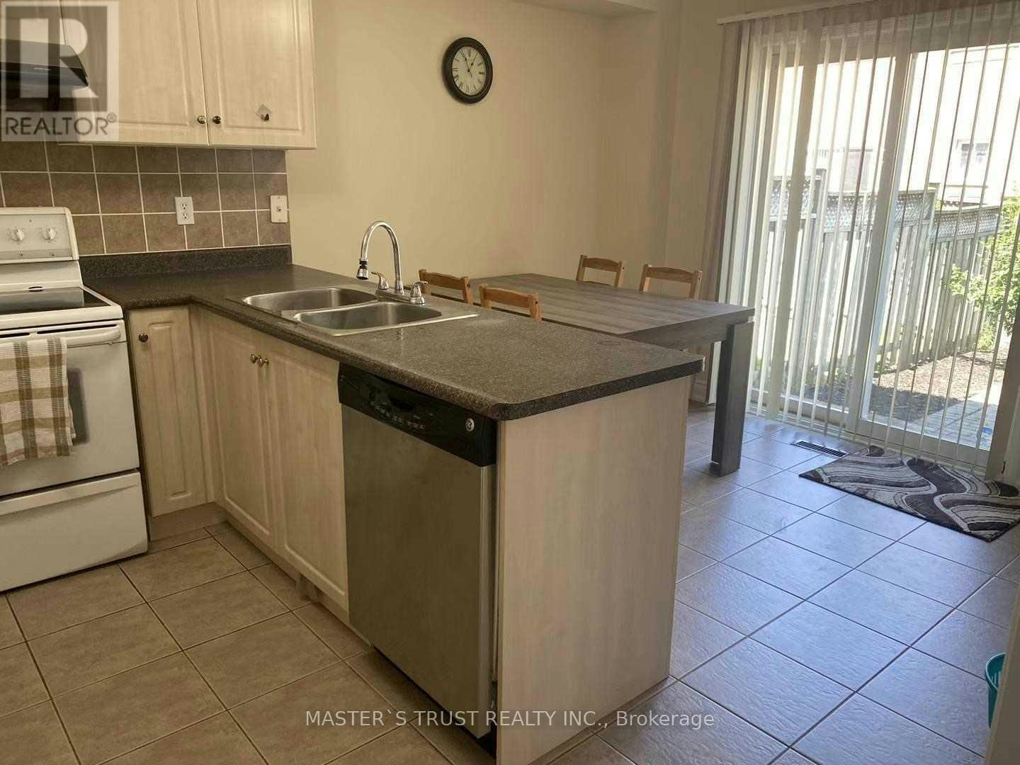 5659 Dolmite Heights, Mississauga, ON, L5M 7B5 - 4