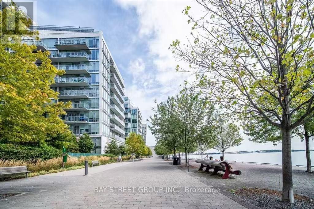 727-29 Queens Quay E, Toronto, ON, M5E 0A4 - 2
