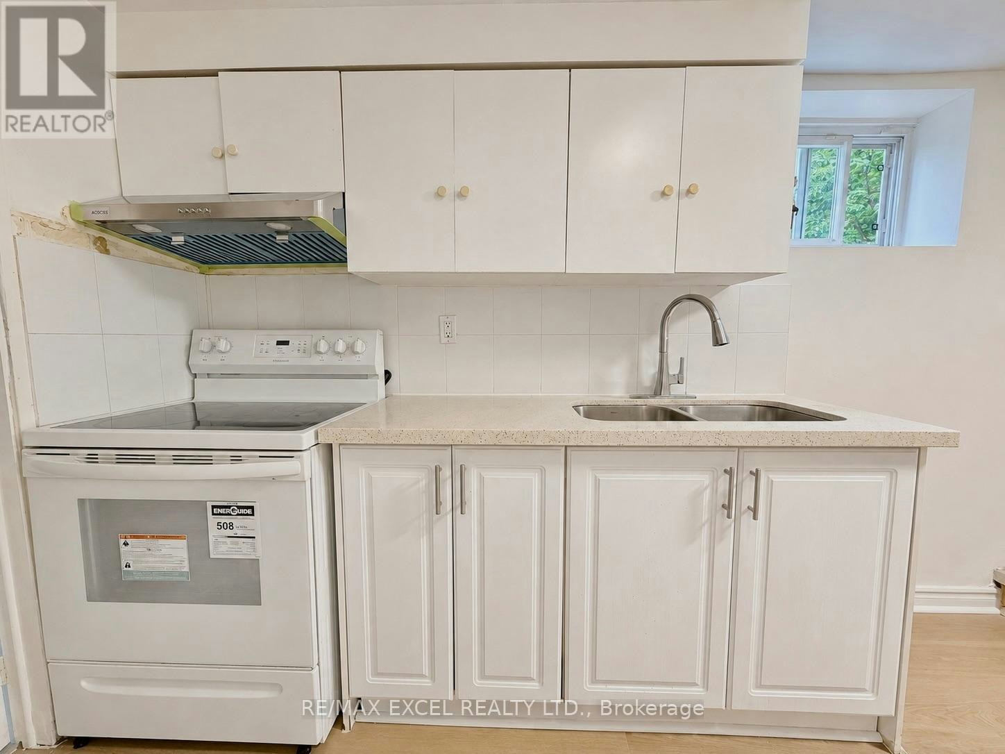 LOWER-39 Commons Drive, Toronto, ON, M1T 1E3 - 2