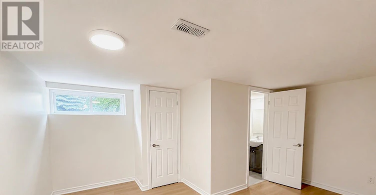 LOWER-39 Commons Drive, Toronto, ON, M1T 1E3 - 4