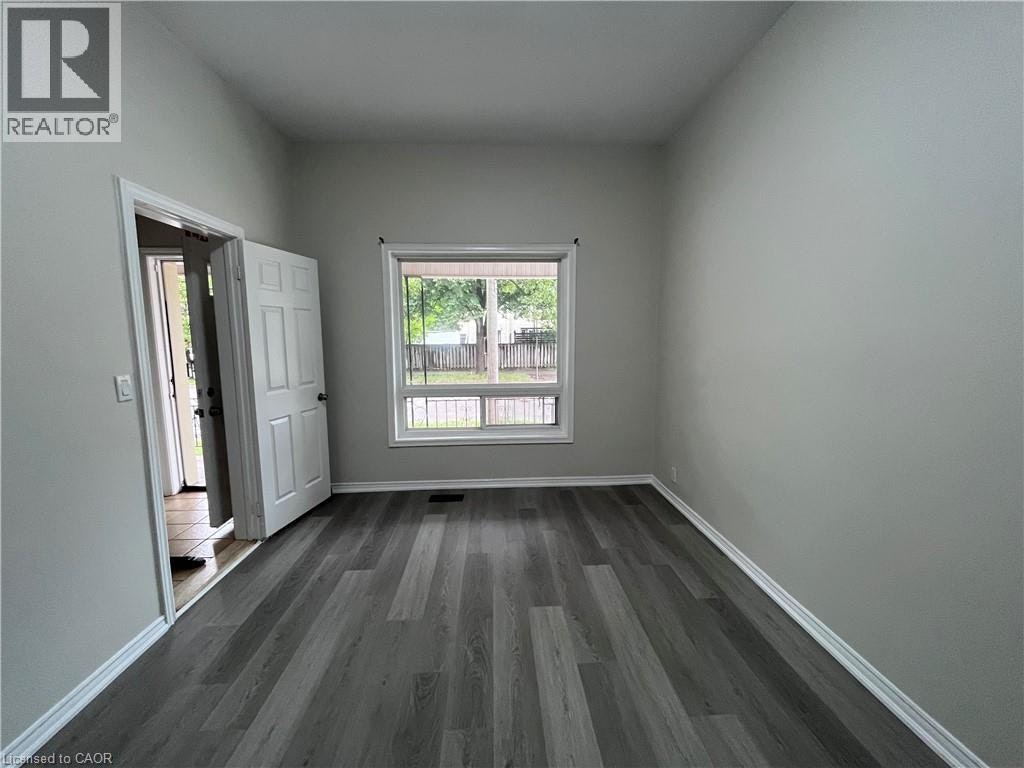 36 Pearl Street, Brantford, ON, N3T 3N6 - 7