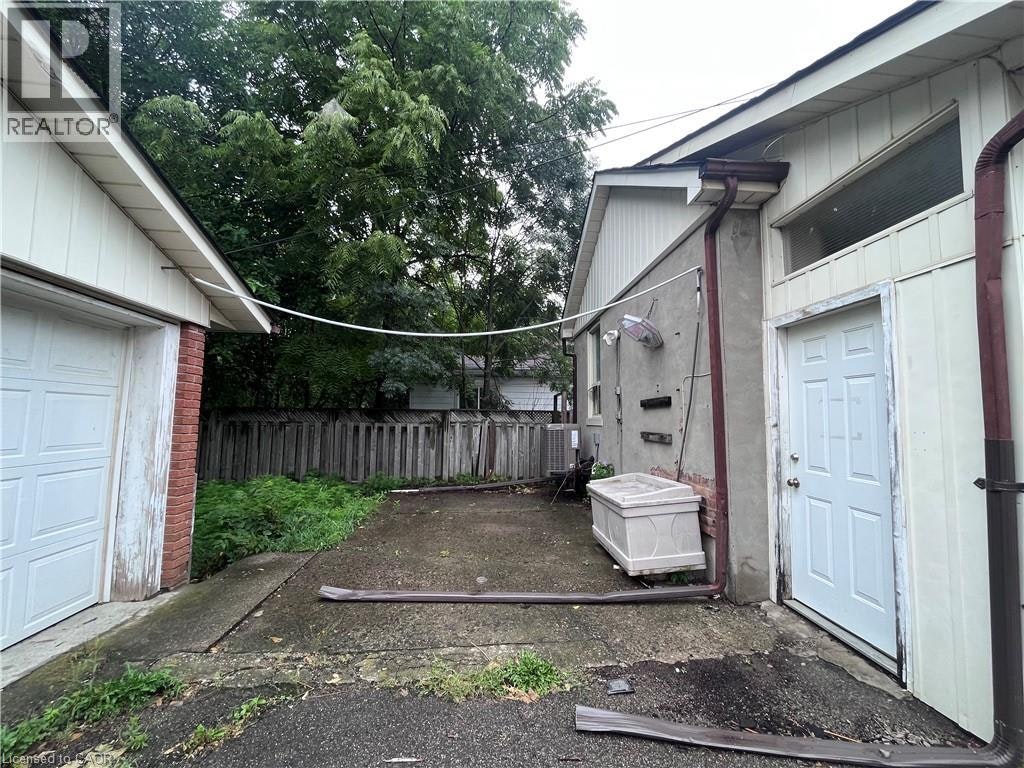 36 Pearl Street, Brantford, ON, N3T 3N6 - 21